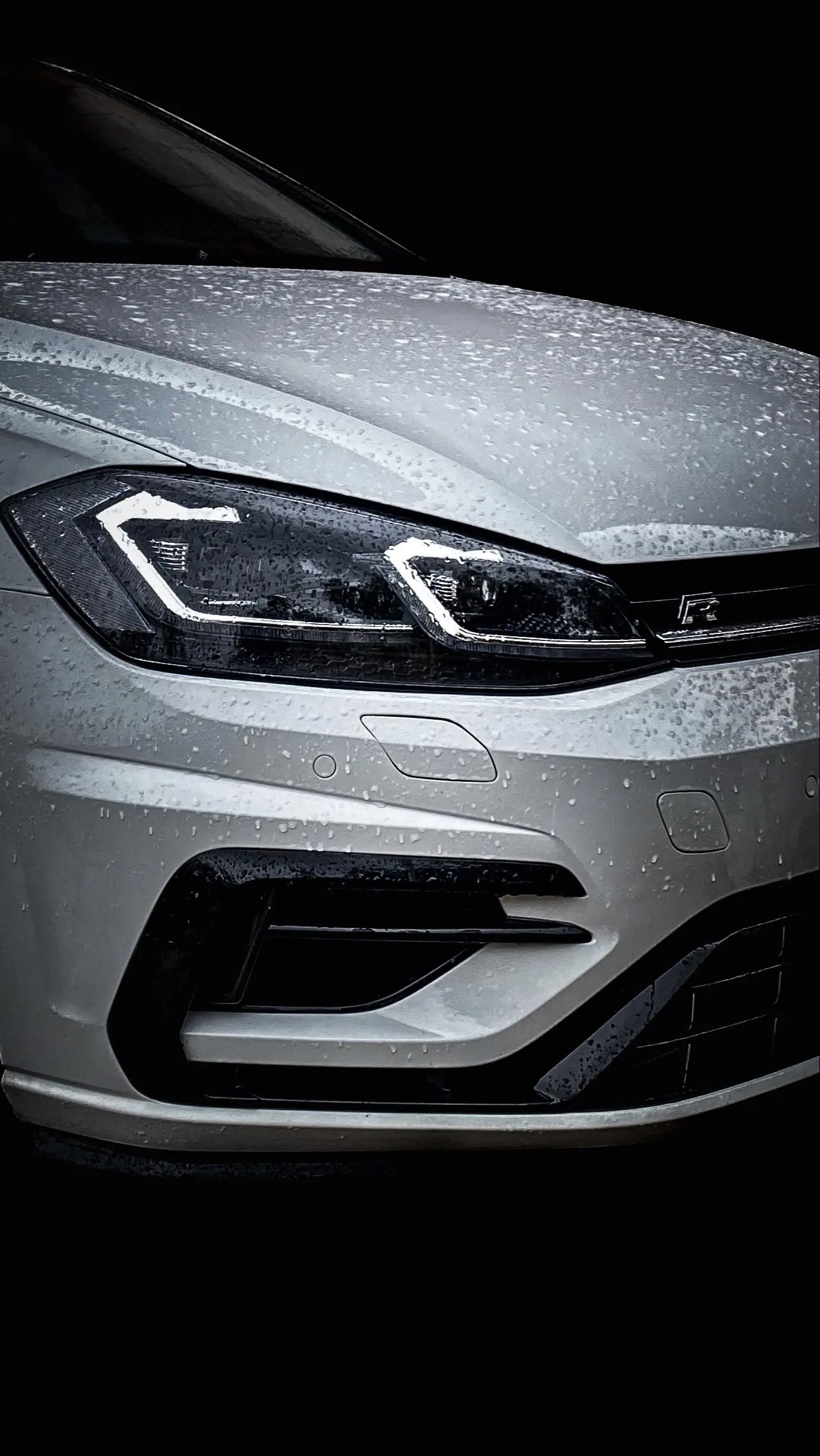 (Virtual Gallery) Black and White Power for VW Golf 7 by Zyc