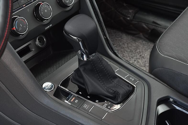 Pinalloy Real Carbon Fiber DSG Shift Knobs Emblem Badge For VolksWagen VW Tiguan MK2 2016 2017 2018 - Pinalloy Online Auto Accessories Lightweight Car Kit 