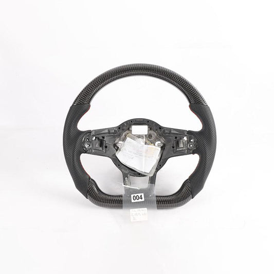 Volante rigenerato in fibra di carbonio Pinalloy per VW MK7 GTI 2015+